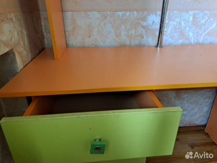 Стол для школьника