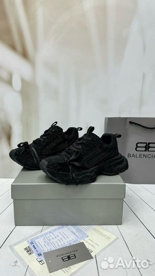 Balenciaga кроссовки со стразами