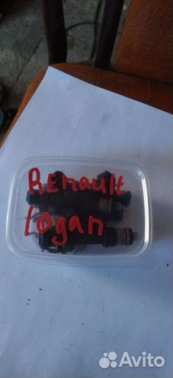 Топливная форсунка Renault Logan 1 1.6