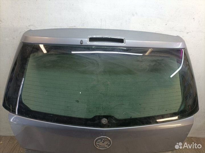 Крышка багажника Opel Zafira B минивен правый руль