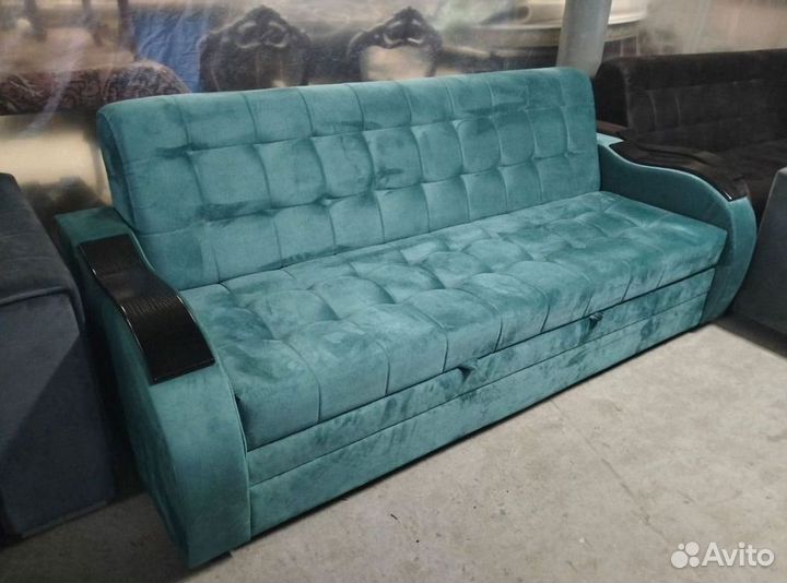 Прямой диван в наличии