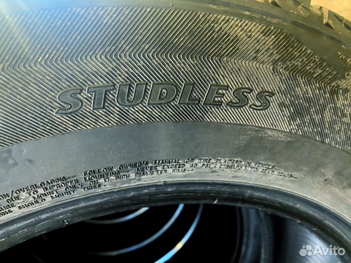 Bridgestone Blizzak DM-V2 235/65 R17