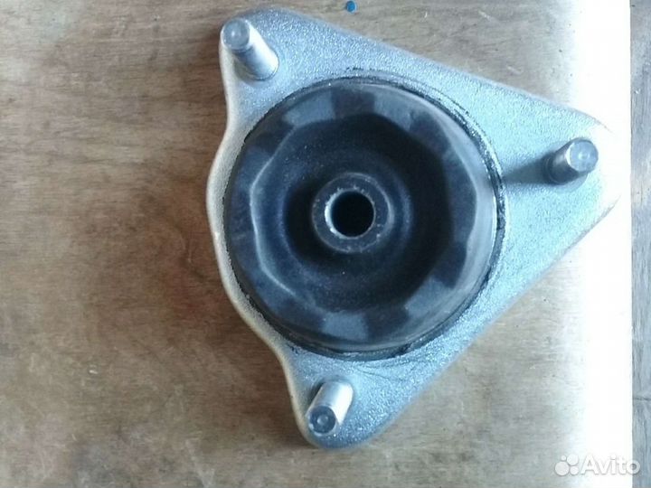 Опора стойки