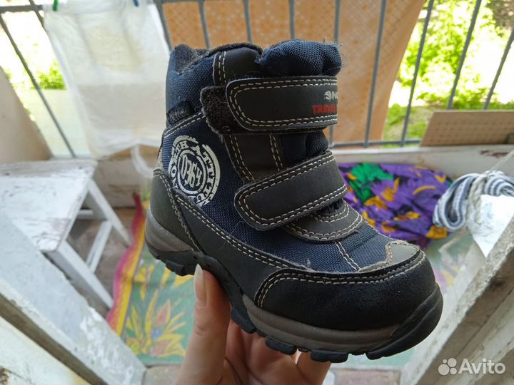 Детские ботинки