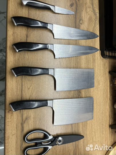 Набор кухонных ножей с подставкой из Дубая