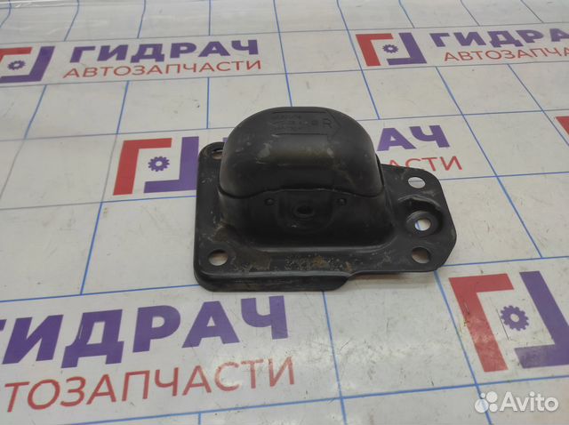 Кронштейн продольного рычага правого Skoda Octavia