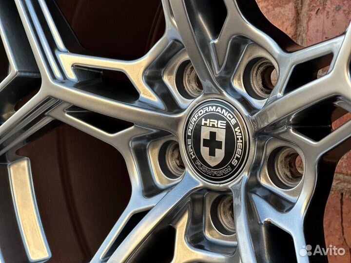 Диски HRE r18 5x114.3 HyperBlack