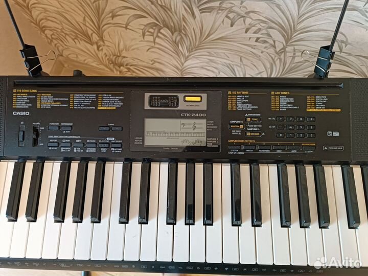 Синтезатор Сasio стк 2400 и стойку к нему