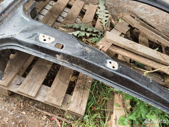 Стойка кузова центральная Mercedes w163 ml320