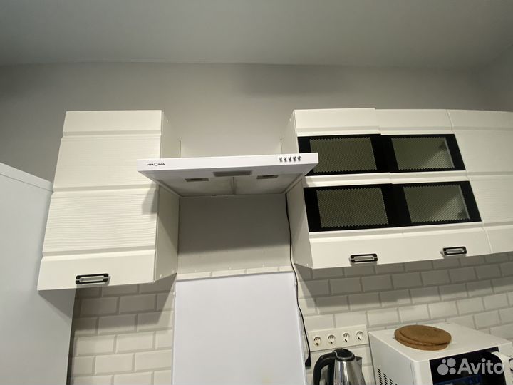 Продам кухонный гарнитур бу