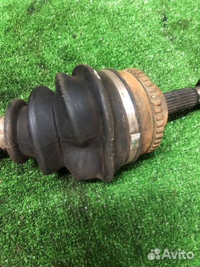 Привод правый Renault Symbol седан 1.4 K4JA712