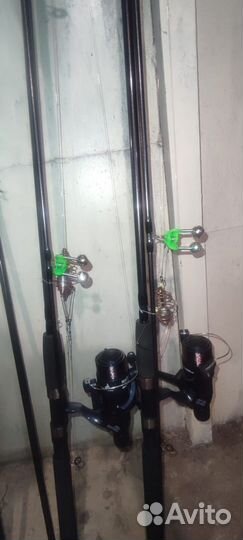 Набор спинингов с чехлом и подставками