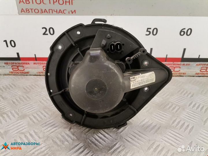 Моторчик печки Volkswagen Passat B5 рест. 2003