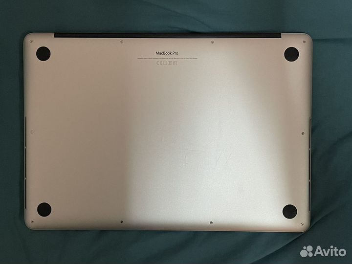 MacBook Pro 15 Retina (2015), Core i7, RAM 16 гб