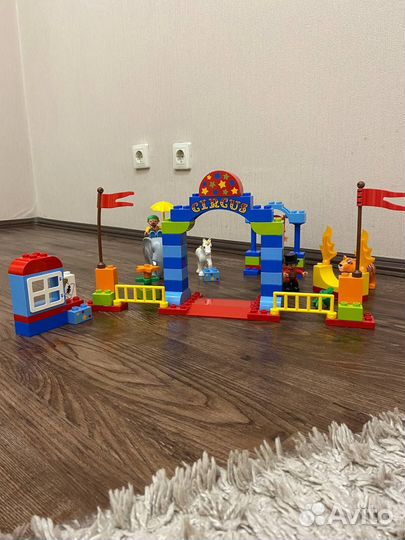 Конструктор Lego duplo Circus (цирк)