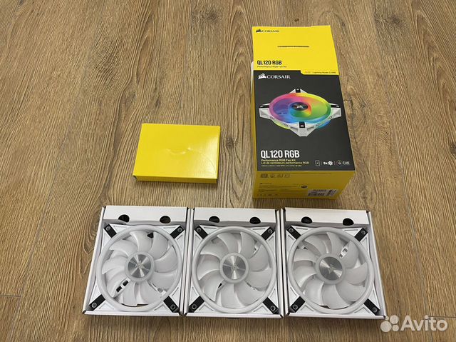 Corsair QL120 iCUE White 3 шт kit, QL140 2 шт Whit