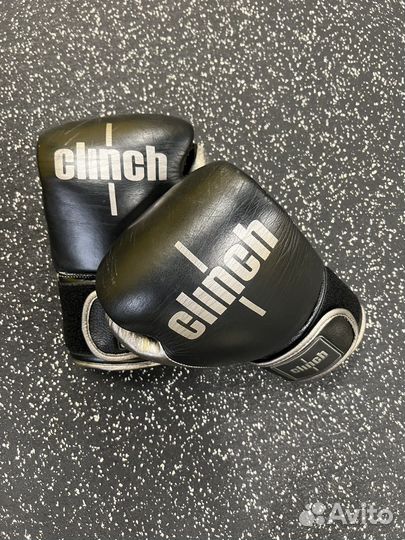 Боксерские перчатки 10oz