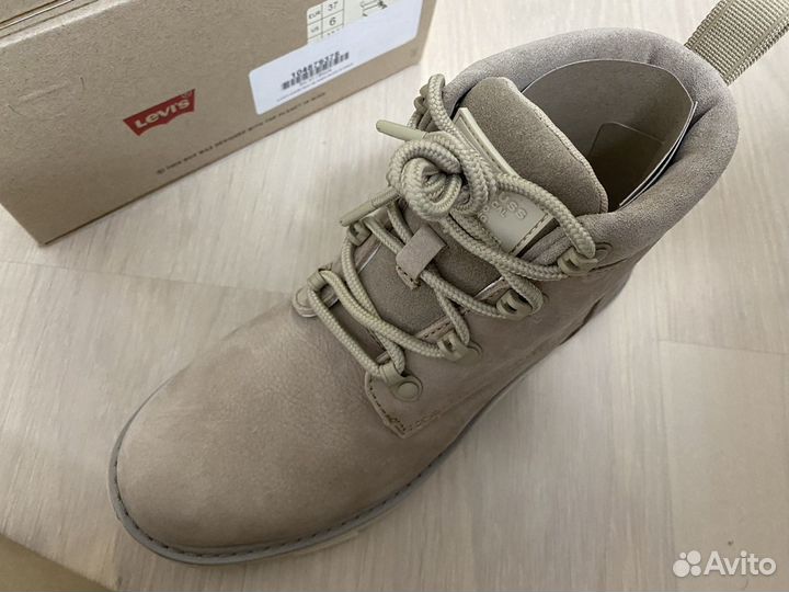 Ботинки levis