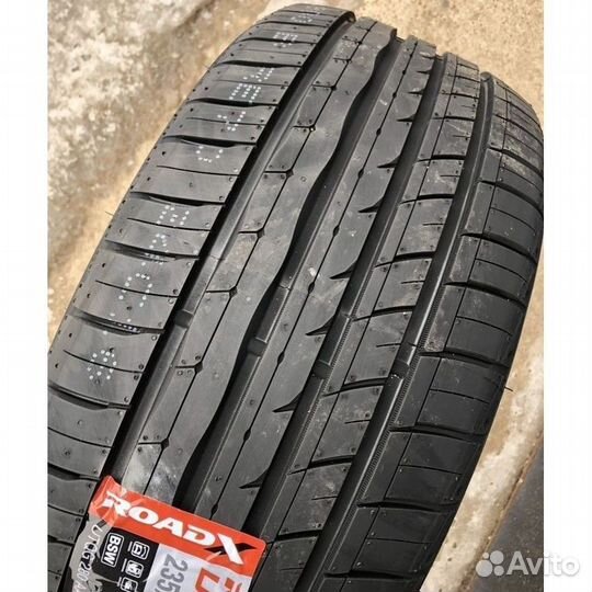 RoadX RXMotion U11 265/30 R19 93Y