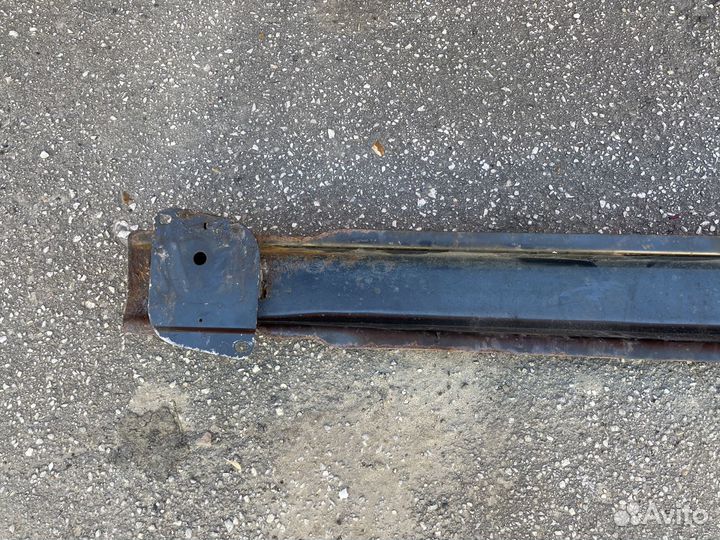 Усилитель заднего бампера VW New Beetle A4