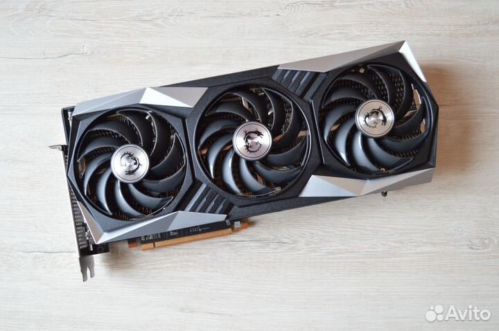 MSI RX 6800 XT gaming X trio