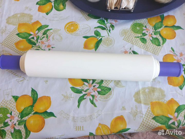 Кондитерская скалка tupperware