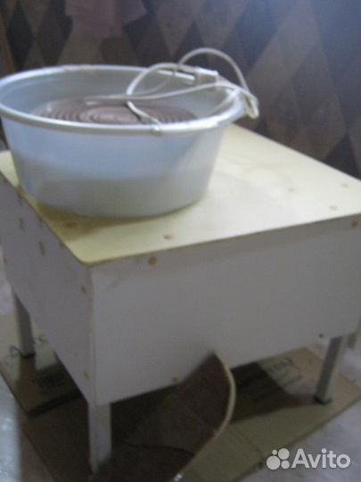 Гончарный круг с педалью