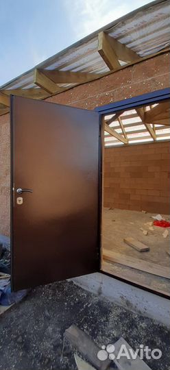 Дверь металлическая входная, Тамбурная перегородка