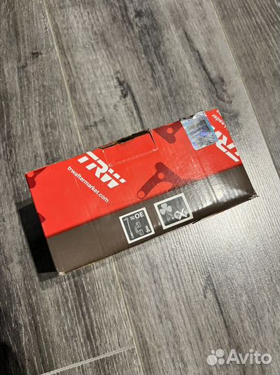 Тормозные колодки TRW GDB894