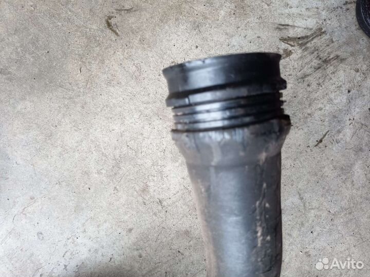 Патрубок интеркулера Renault Megane2 Scenic2