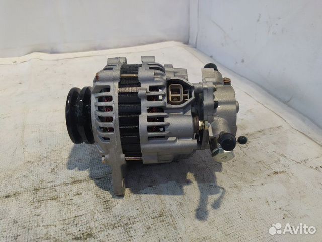 Генератор 4D56 12V D4BF с насосом