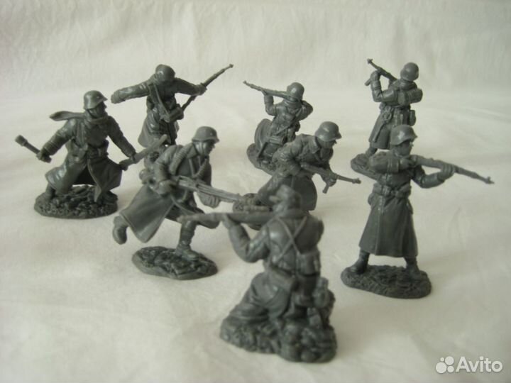 Солдатики-фигурки 