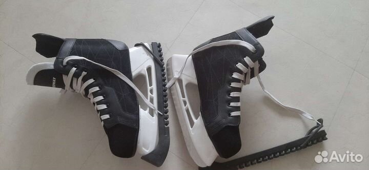 Коньки хоккейные 43 размер