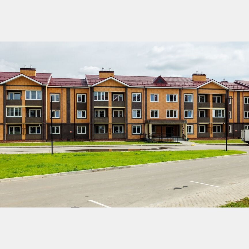 2-к. квартира, 63 м², 1/3 эт.