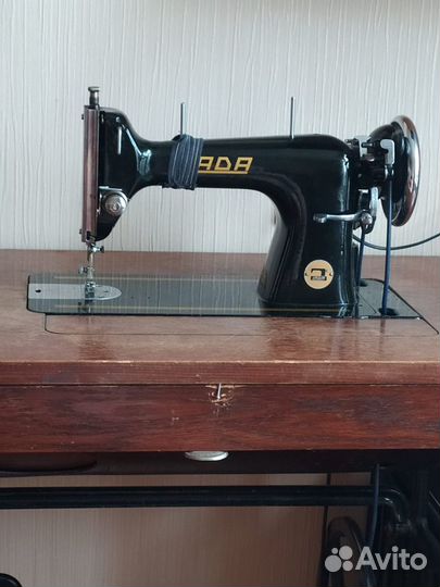 Швейная машинка