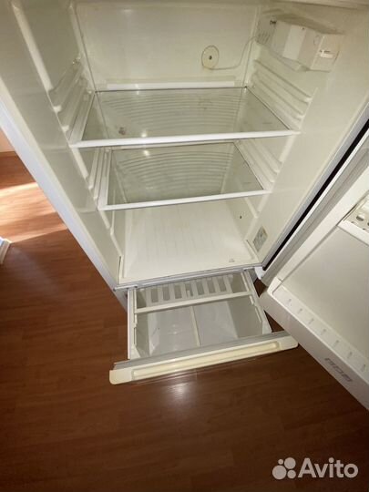 Холодильник stinol 104