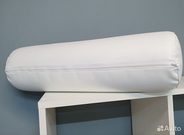 Валик под ноги для массажа