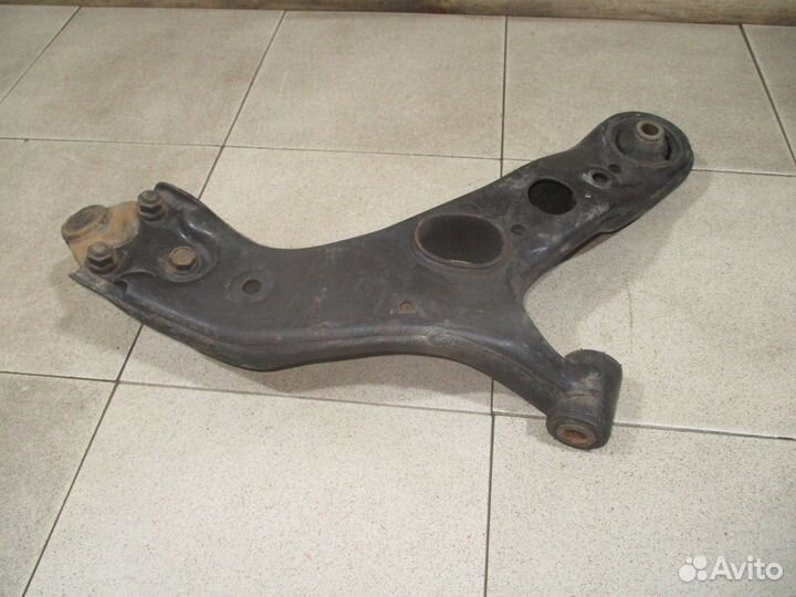 Рычаг передний правый Lexus NX 200t/300 (AZ10)