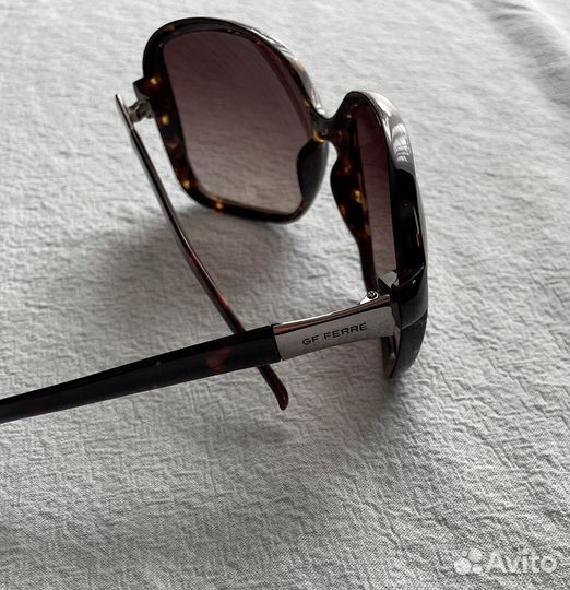 Солнцезащитные очки Gf ferre