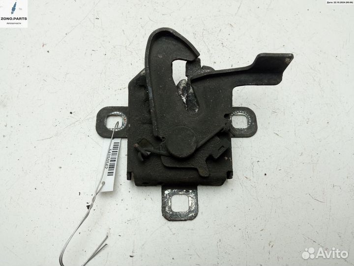 Замок капота на Fiat Panda