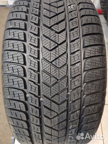 Pirelli Scorpion Winter 285/35 R22