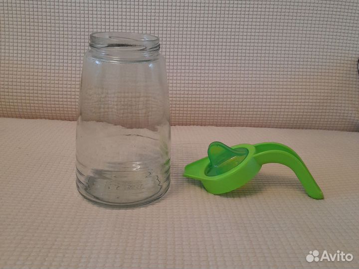 Кувшин стеклянный с крышкой.1,5л