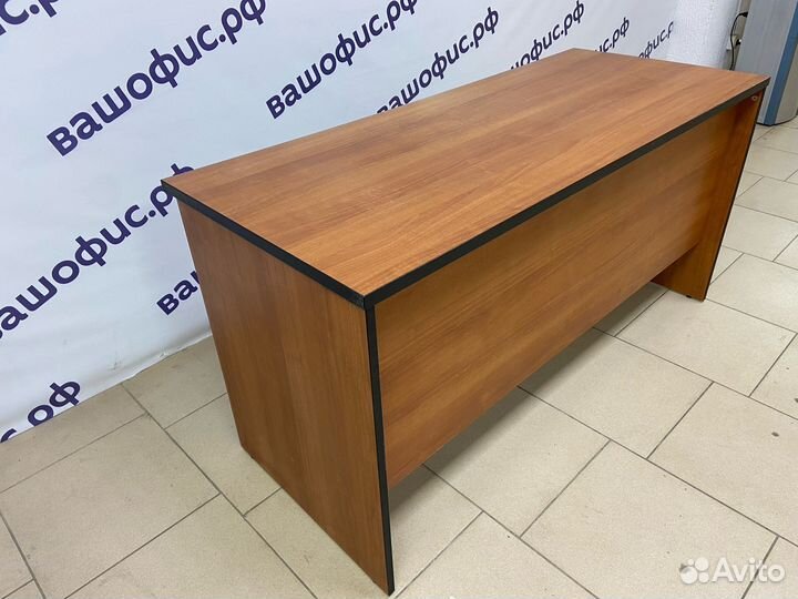 Стол офисный