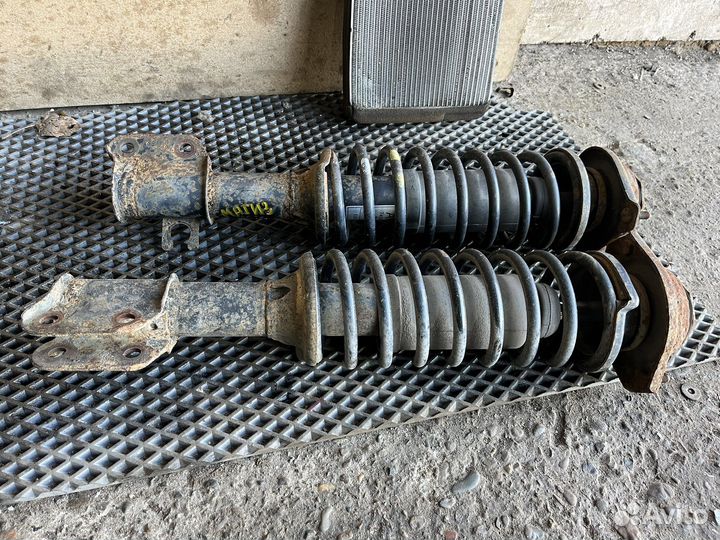 Стойки передние для дэу матиз.2008 год.0,8 л. МКПП