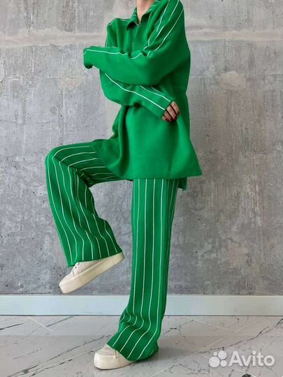 Трикотажные костюмы с кюлотами