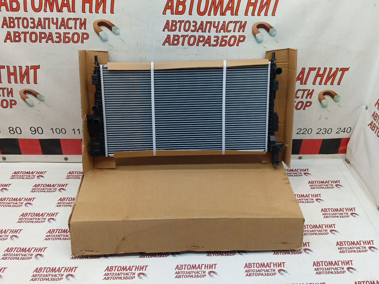 Радиатор охлаждения двигателя Lixiang L7 новый