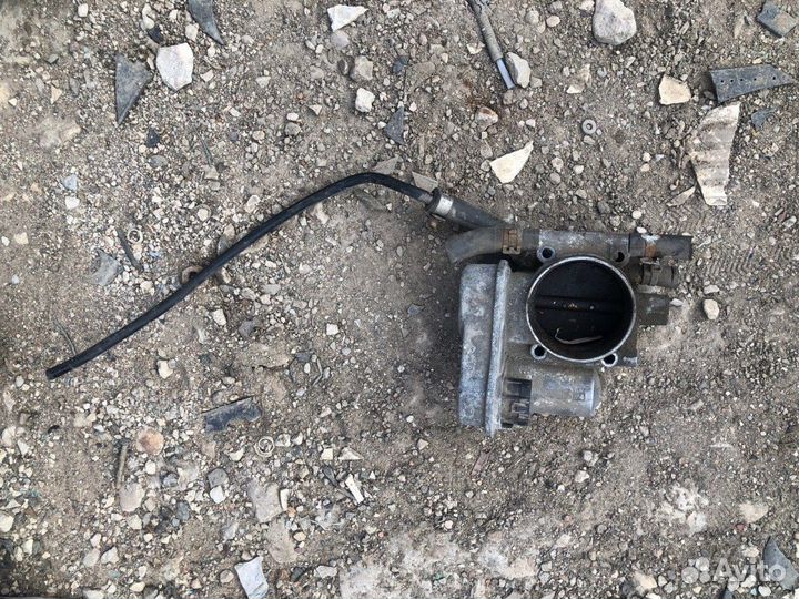 Дроссельная заслонка Opel Astra G седан 1.8 2005