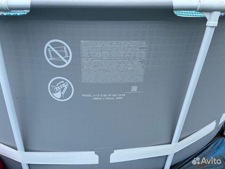 Каркасный бассейн, защитный купол