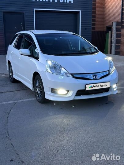 Honda Fit Shuttle 1.3 CVT, 2012, 170 000 км