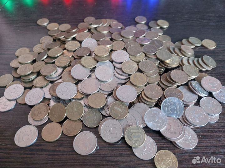 Куча монет 5-10рублей